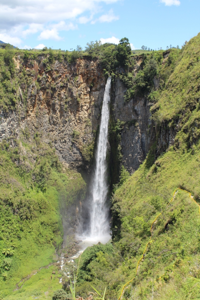 Air Terjun Sipiso-piso