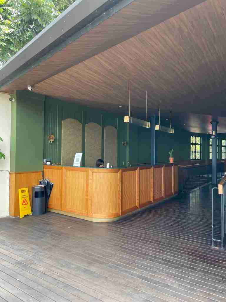 Reception Area - The House Tour Hotel Uphill