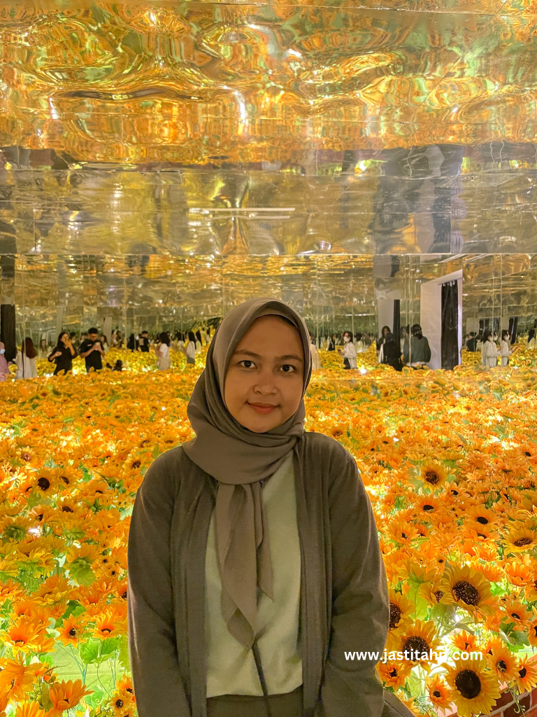 Taman Bunga Matahari - Van Gogh Alive Jakarta