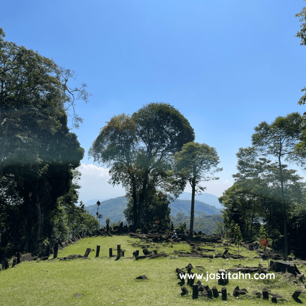 Situs Megalitikum Gunung Padang